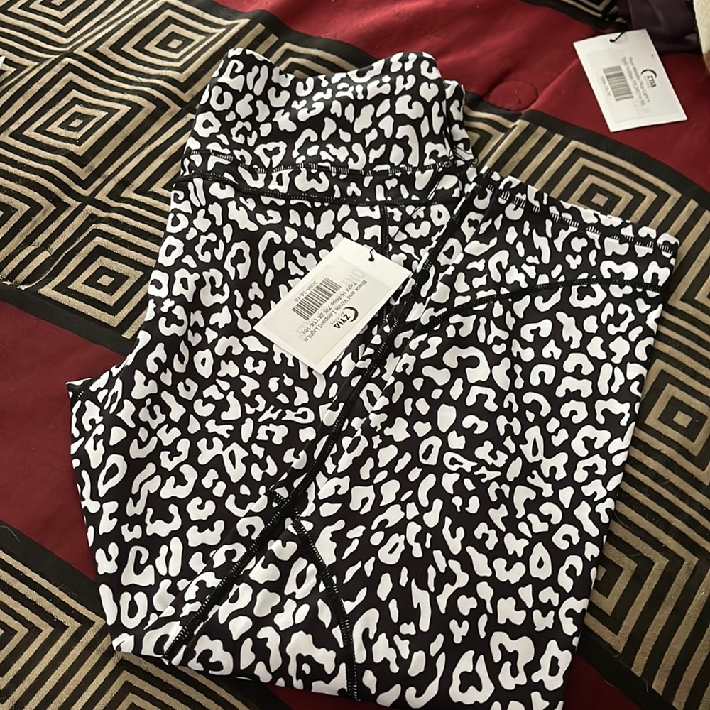 Black and white leopard light and tight high-rise 7/8 14/16